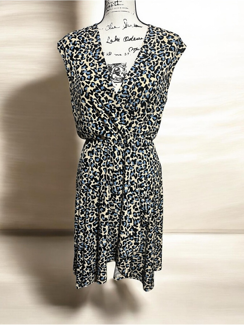 Vintage 2001 y2k BCBG max azaria leopard faux wrap dress